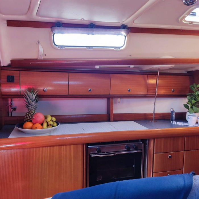 Ra | Bavaria 38 photo 24