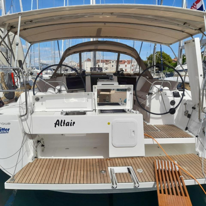 Altair | Dufour 412 photo 1