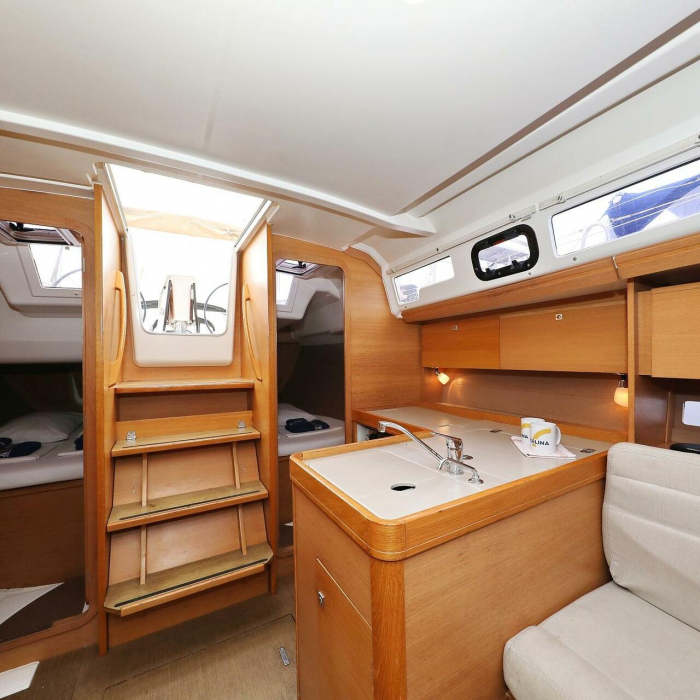 Sweet Lady | Dufour 350 GL photo 35