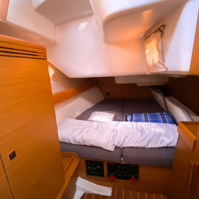 Cassiopea | Sun Odyssey 42 i photo 11