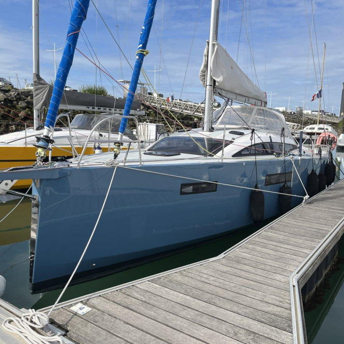 Xavier | RM 1070 photo 1