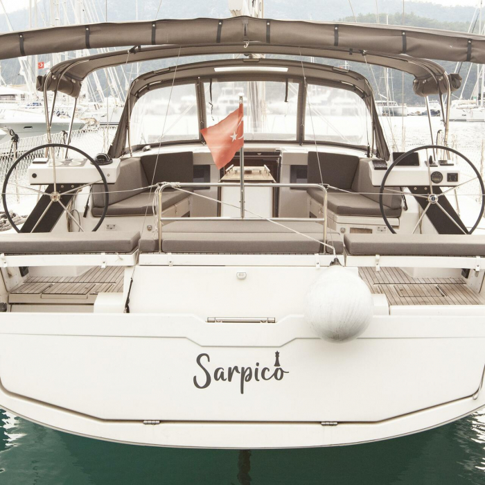 Sarpico | Dufour 470 photo 8