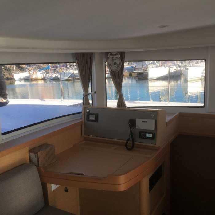 Taina | Lagoon 42 photo 6