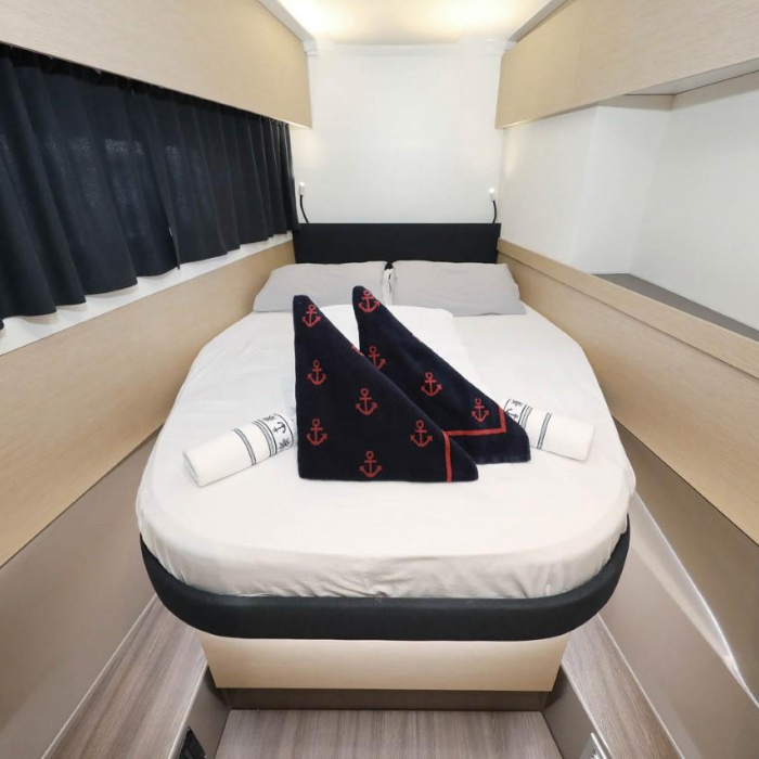 Ocean Runner | Fountaine Pajot Astrea 42 photo 7