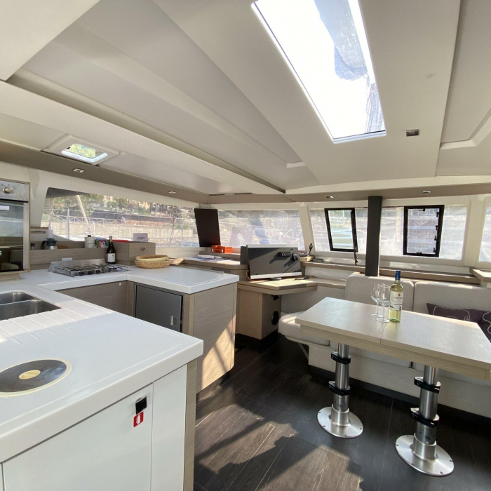 Osaya | Astrea 42 photo 2