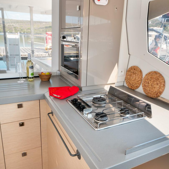 Stella Luna | Fountaine Pajot LUCIA 40 photo 18