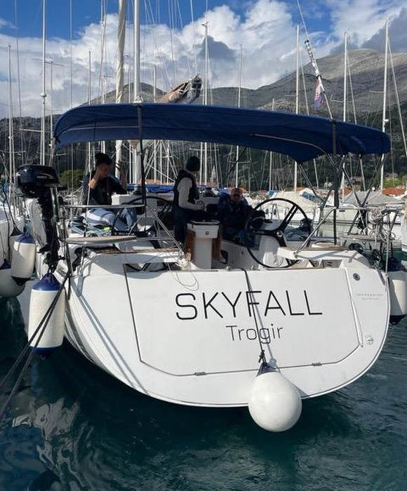 Skyfall | Elan Impression 45 photo 1