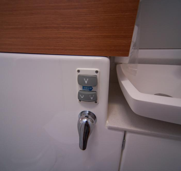 Houat | Dufour 520 GL photo 4