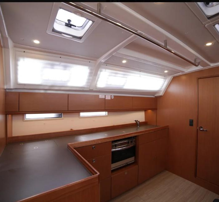 Sail Deneb | Bavaria 46 Cruiser photo 7