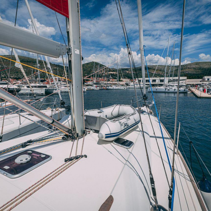 Ana B. | Sun Odyssey 49i photo 37