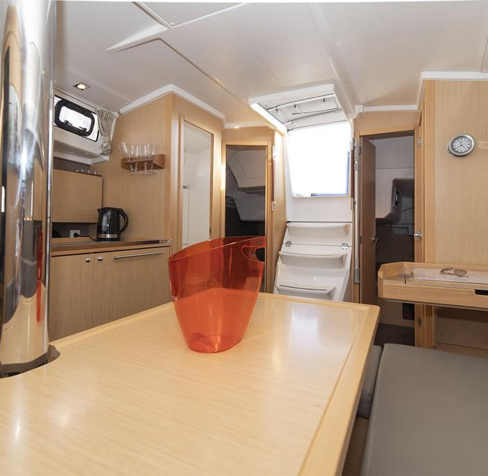 Moin | Oceanis 38 photo 30