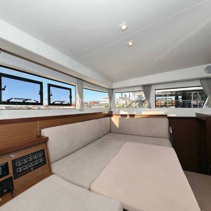 Mars | Lagoon 40 photo 20