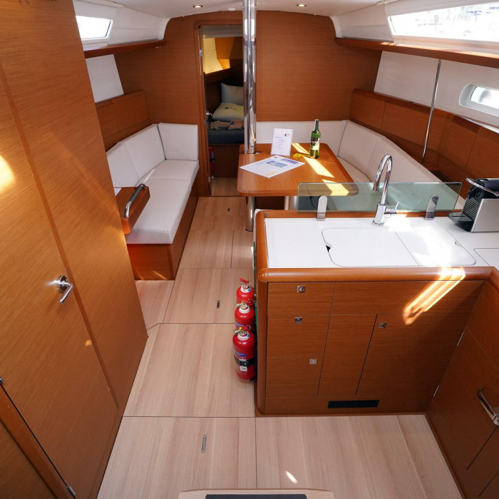 Gin Fizz | Sun Odyssey 389 photo 15