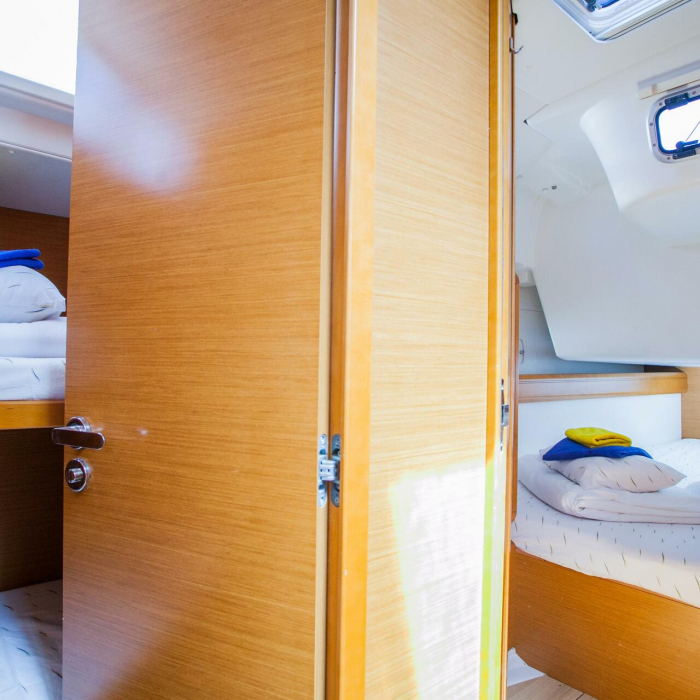 Rock Point | Sun Odyssey 509 photo 5