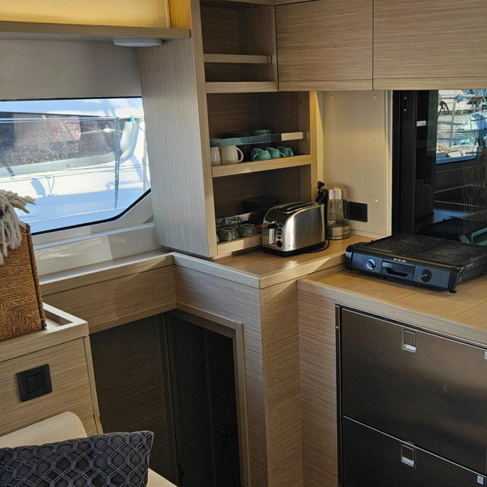 A-Sphere | Lagoon 46 photo 6