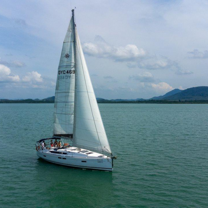 Aurora Belle | Sun Odyssey 469 photo 5