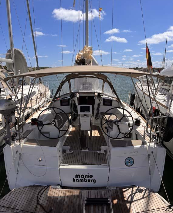 Marie | Sun Odyssey 389 photo 10