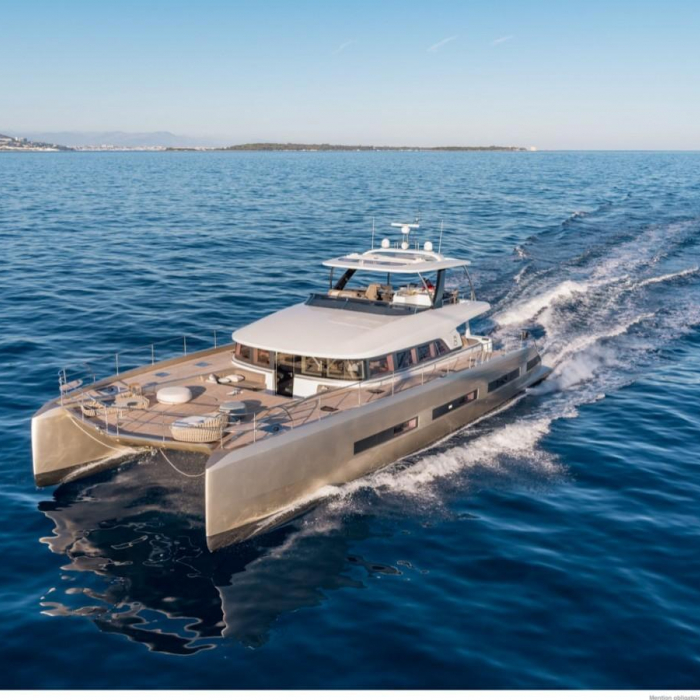 Zenit - First Class (GND) | Lagoon Seventy 8 photo 3