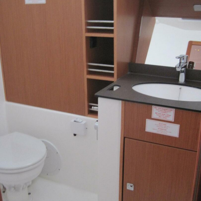 Economy | Bavaria Cruiser 41 photo 19