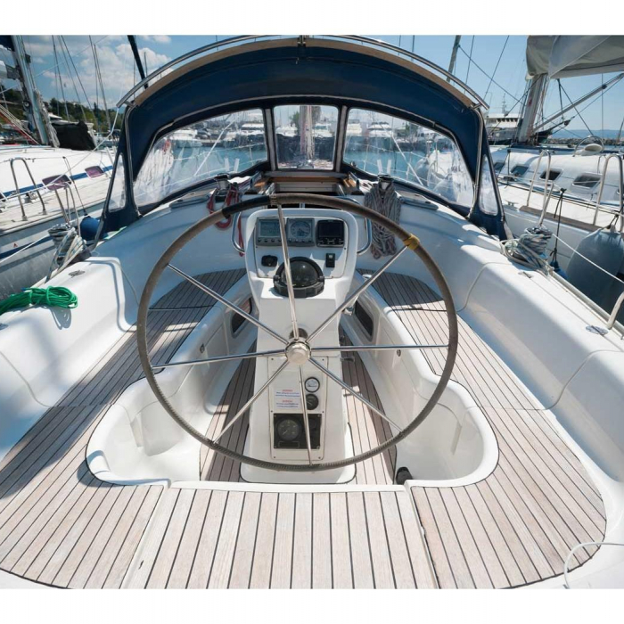 Meander | Bavaria 38 Cruiser photo 1