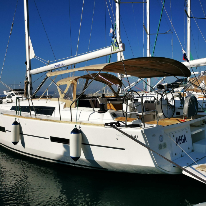 Mega | Dufour 460 photo 3