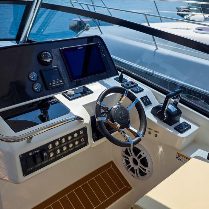 NN | Aquila 32 photo 4