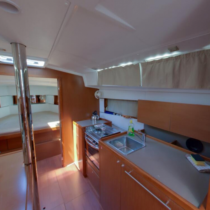 Luce | Oceanis 38.1 photo 4