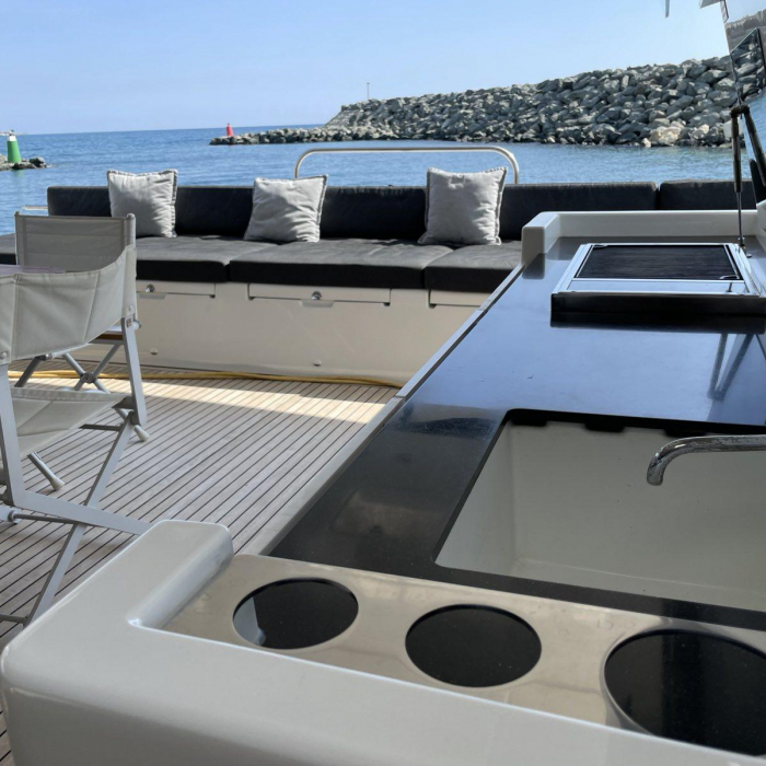 Pearly Gates | Lagoon 630 Powercat LUX photo 12