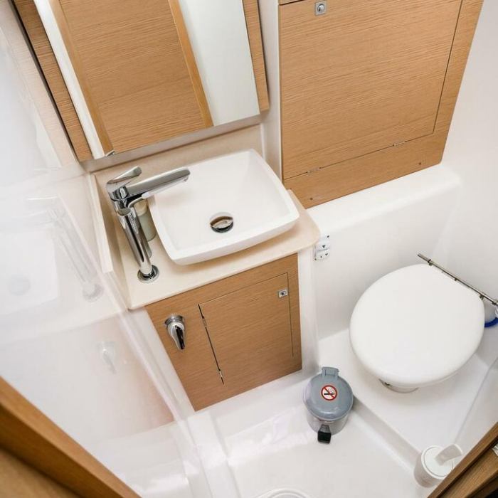 Paris | Dufour 390 photo 42