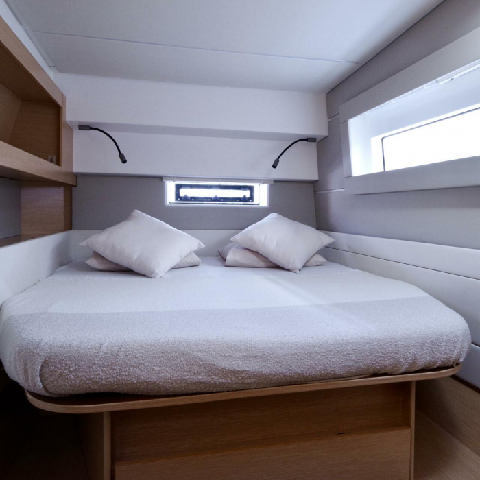 Gelmar - A/C, Generator, Water maker | Nautitech 46 Fly photo 6