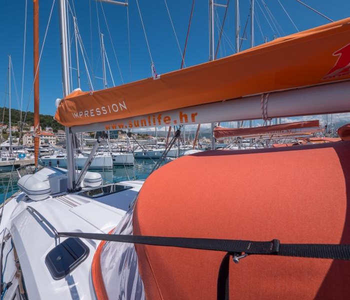 Happy | Elan 40 Impression photo 5