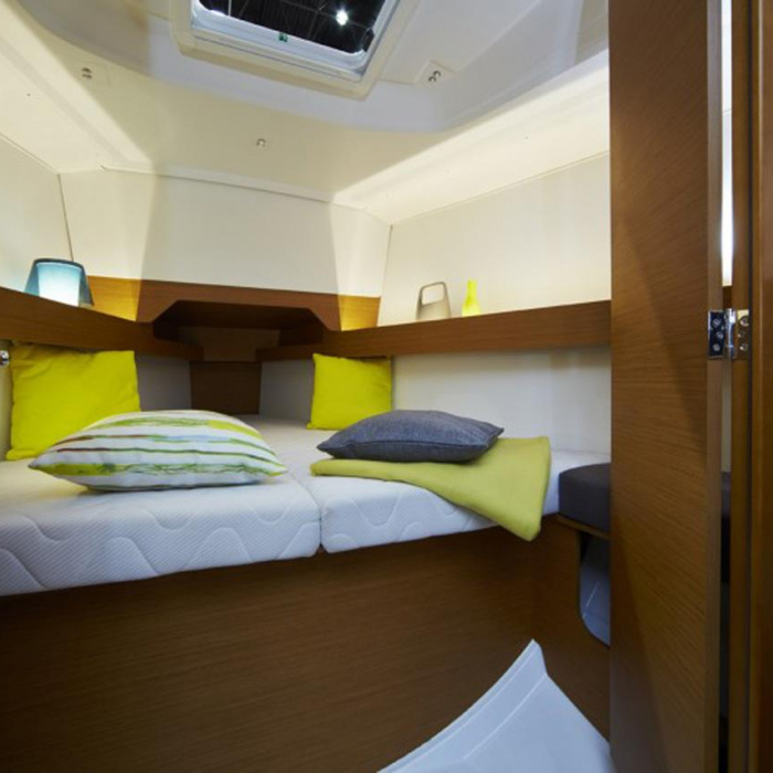 Glasswing | Sun Odyssey 349 photo 8