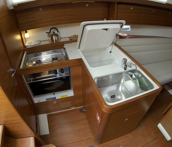 Luka | Dufour 350 GL photo 26