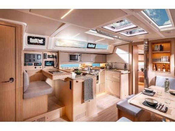 Kebifaiv | Bavaria C46 photo 2