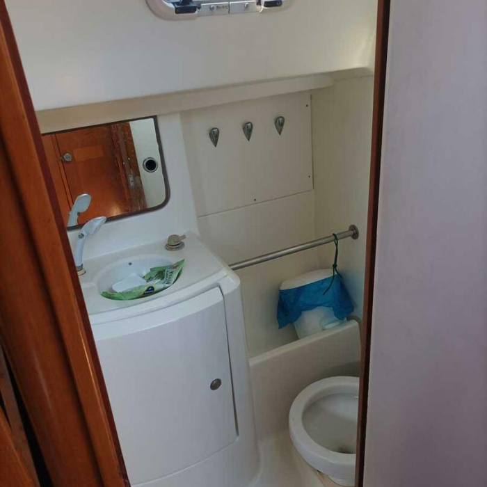 Nela | Oceanis 37 photo 9