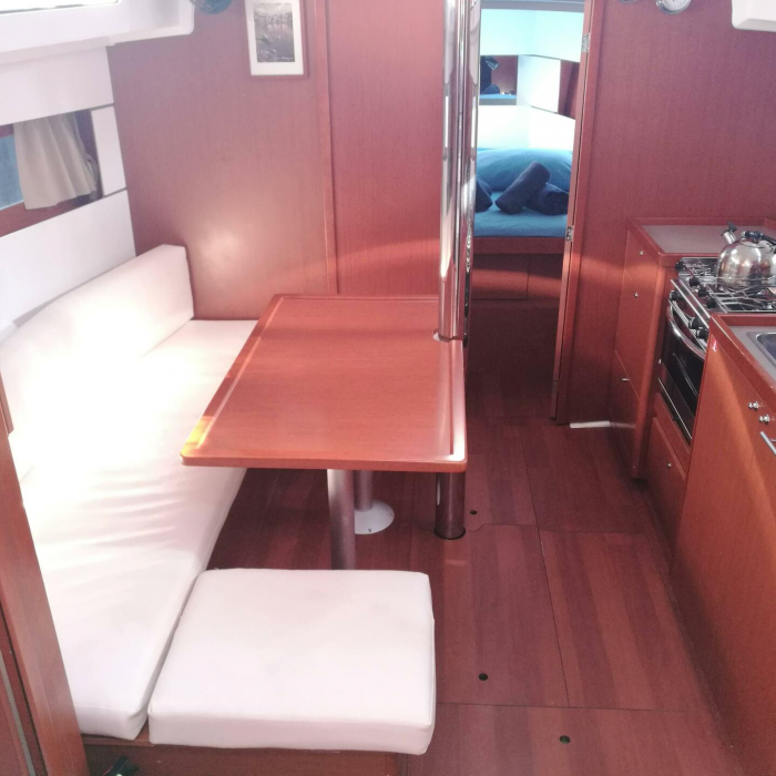 Ariele | Oceanis 38.1 photo 5