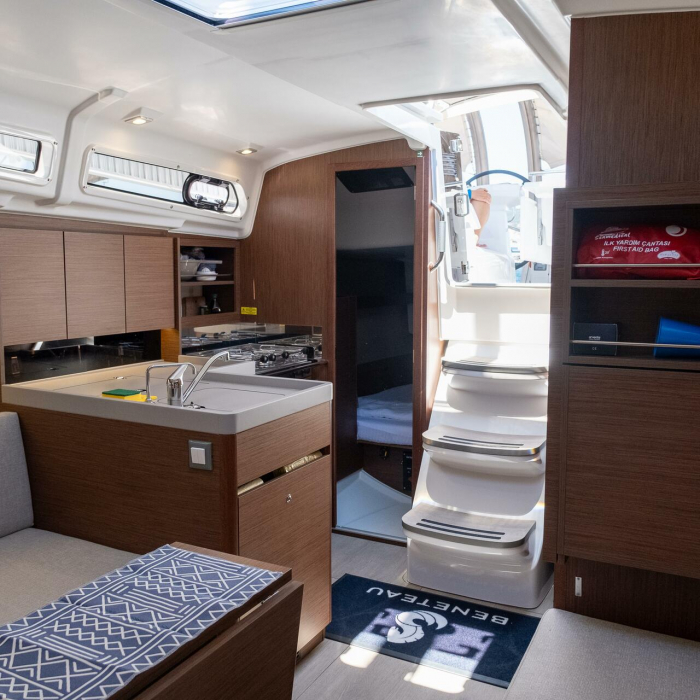 Ersa | Oceanis 34.1 photo 10