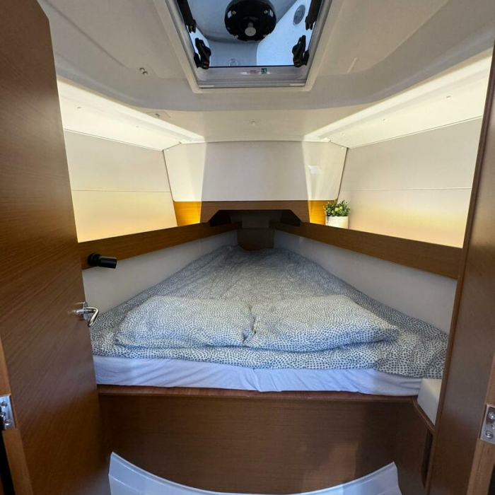 Why Not | Sun Odyssey 349 photo 10