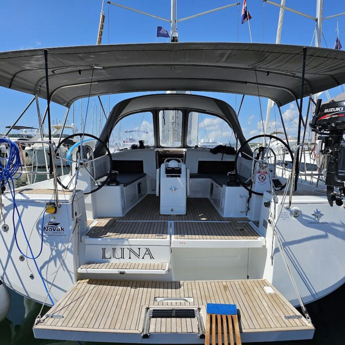 Luna | Sun Odyssey 490 photo 1
