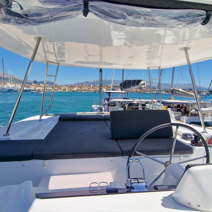 Felicita | Lagoon 46 photo 5