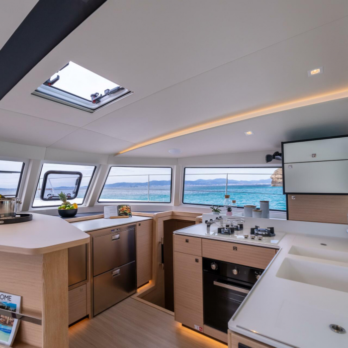 Stella | Nautitech 44 Open photo 26