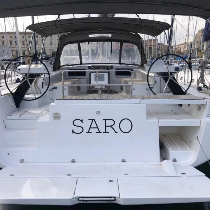 Saro | Dufour 530 photo 1