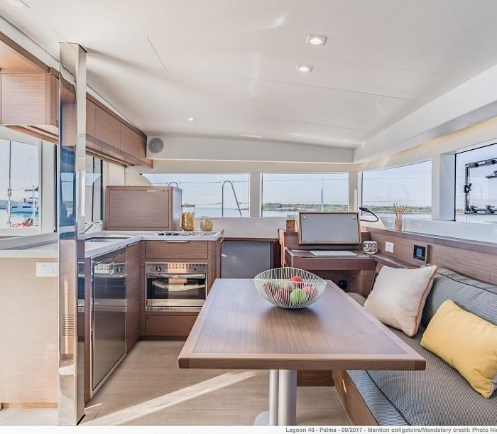 Vita | Lagoon 40 photo 8