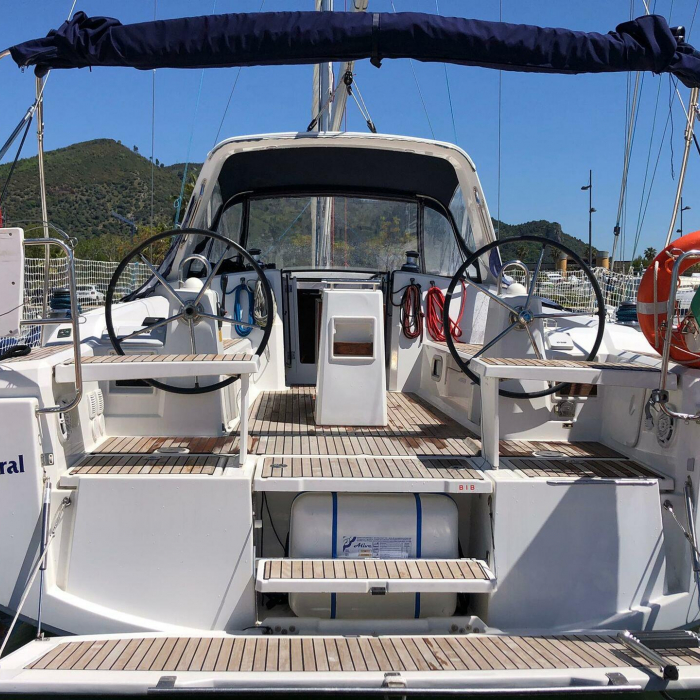 Amaral | Oceanis 38 photo 2