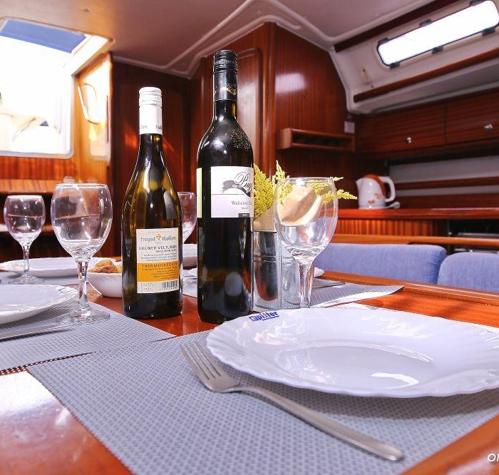 Scorpion | Bavaria 44 photo 38