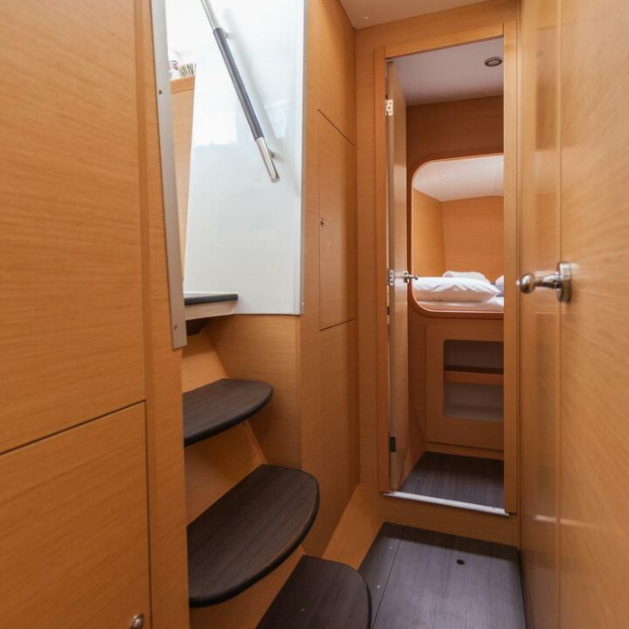 Vienna | Solar Panel, Inverter | Lagoon 380 S2 photo 9