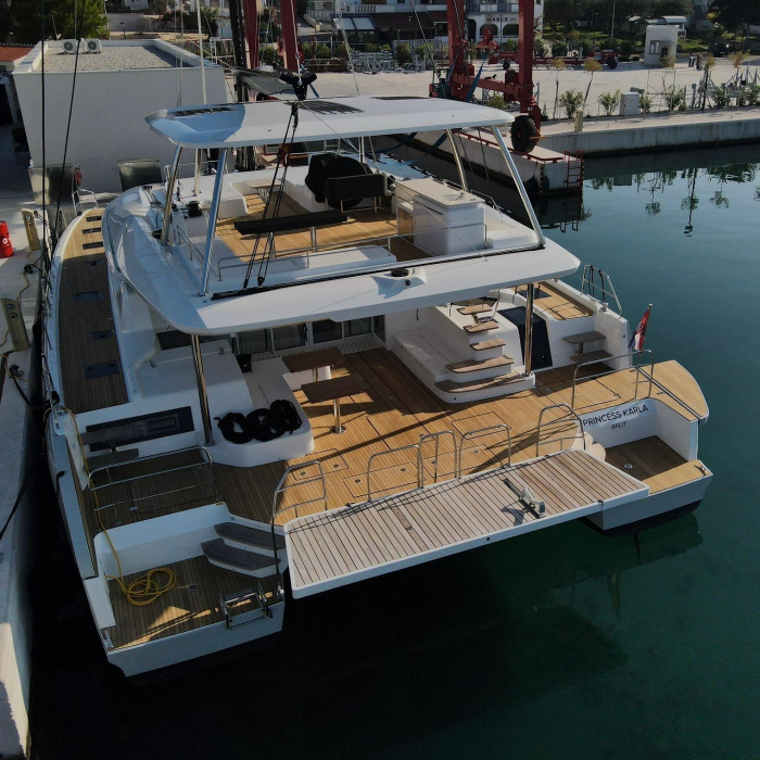 PRINCESS KARLA | Lagoon 60 photo 11