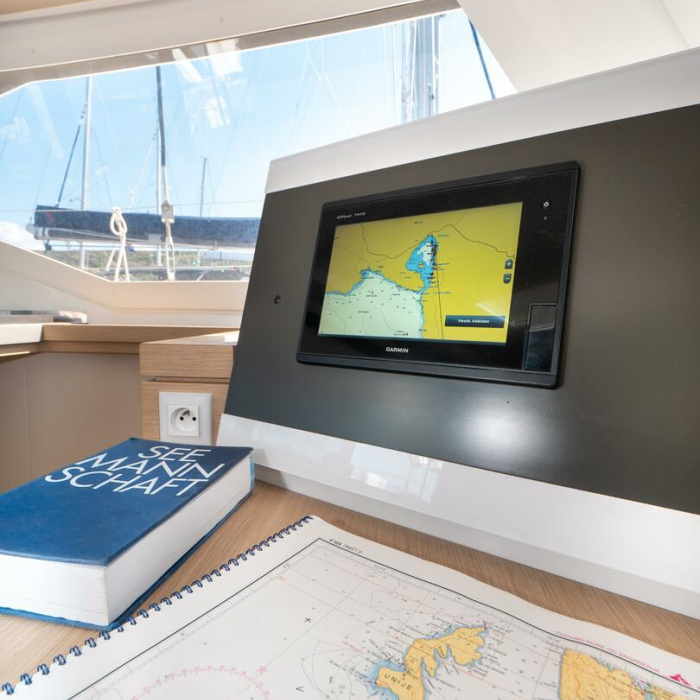 Stella Luna | Fountaine Pajot LUCIA 40 photo 3