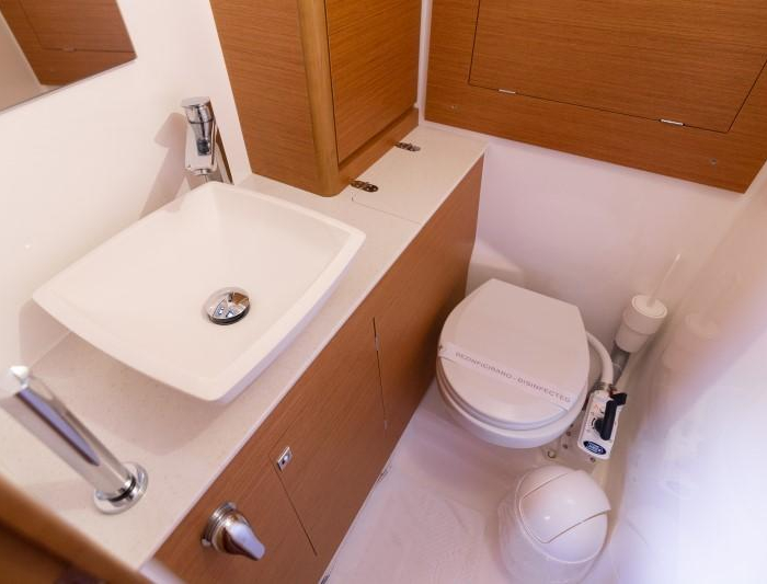 Barone | Dufour 390 GL photo 41