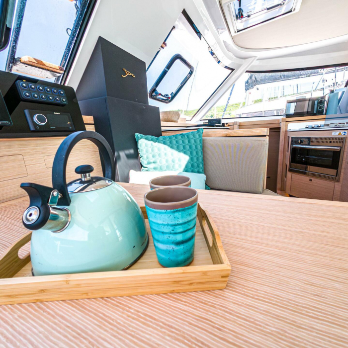 Motus | Nautitech 40 Open photo 14